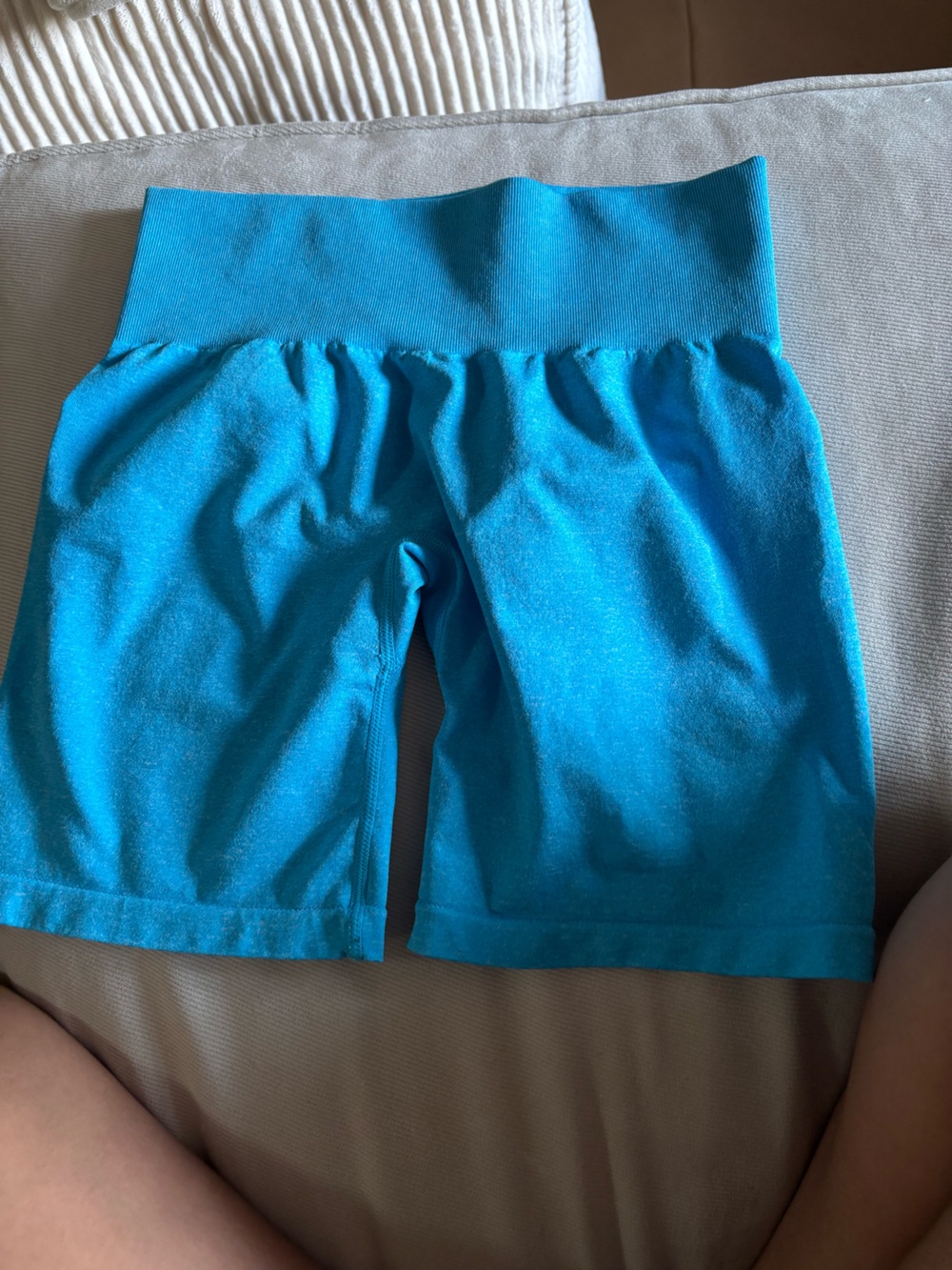 Nvgtn contour shorts
